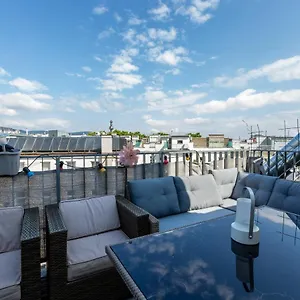 Julius 6 - Duplex 5 Mins To Center Apartment