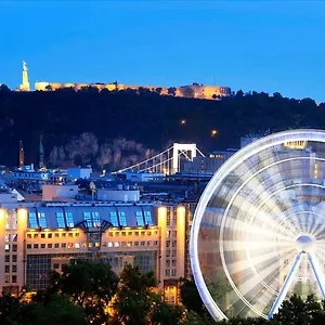Hotel Kempinski Corvinus *****