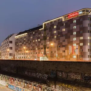 Hampton By Hilton West Ξενοδοχείο