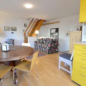 Holiday home House With Courtyard & Parking Close To Stadtpark